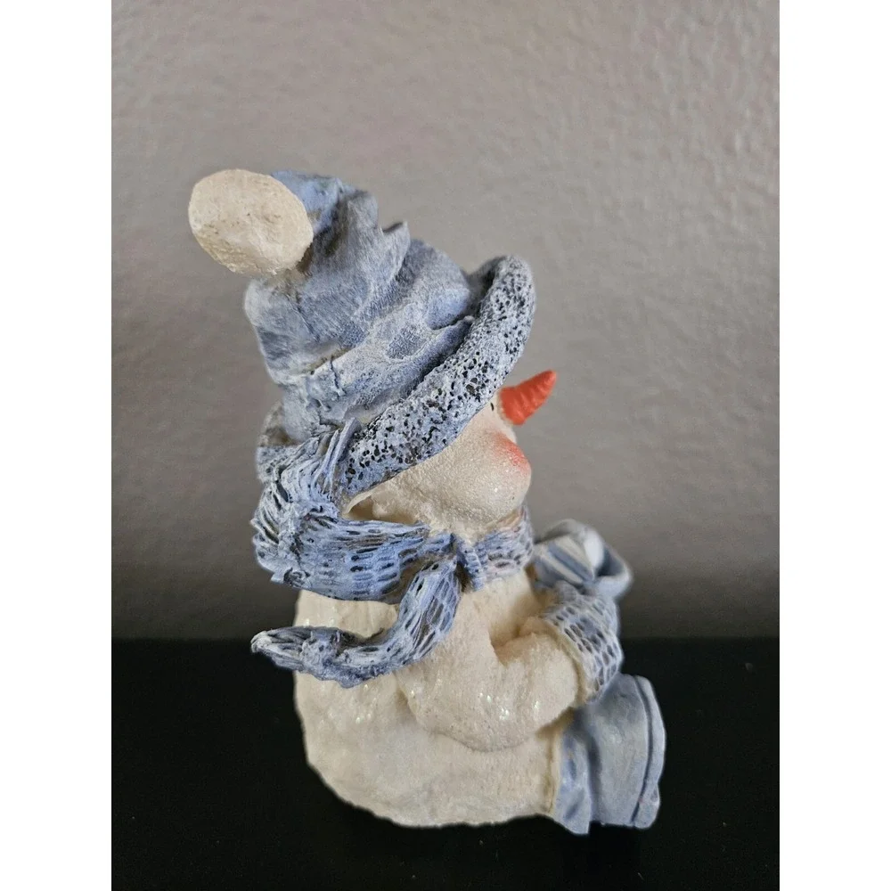 Snowman Figurine Carrying Gifts Winter Holiday Decor Tabletop‎ Accent Vintage